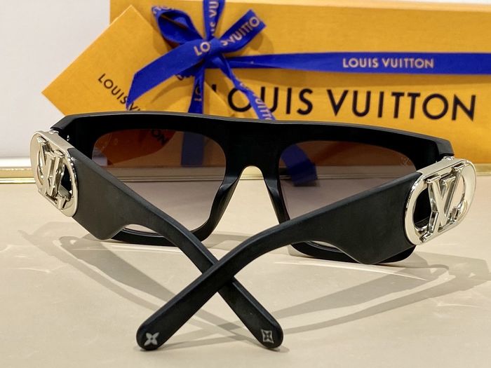 Louis Vuitton Sunglasses Top Quality LVS00686